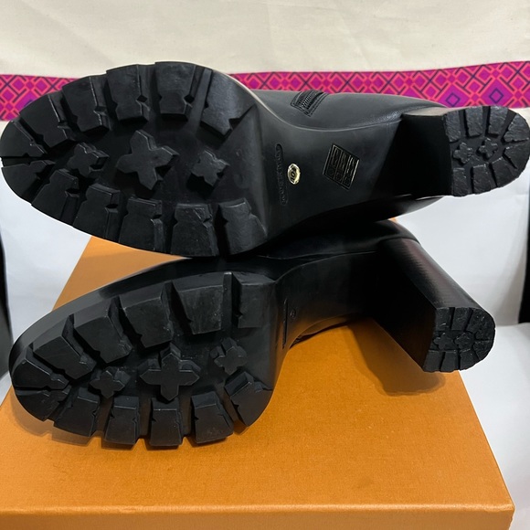 LAURA BALLARIVA  ITALY - Picture 9 of 12